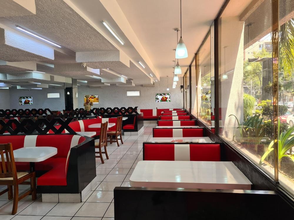 Hotel Las Pergolas Guadalajara Luaran gambar